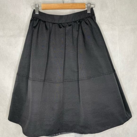 Express ladies a line skirt puffy kneelength, Black size 2 - Picture 3 of 13